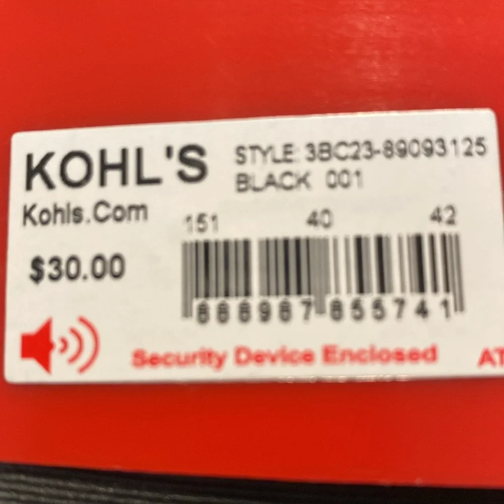 Bespoke Men’s Tie.  Black w/Reindeer‎ Pattern.  NWT - Picture 4 of 5